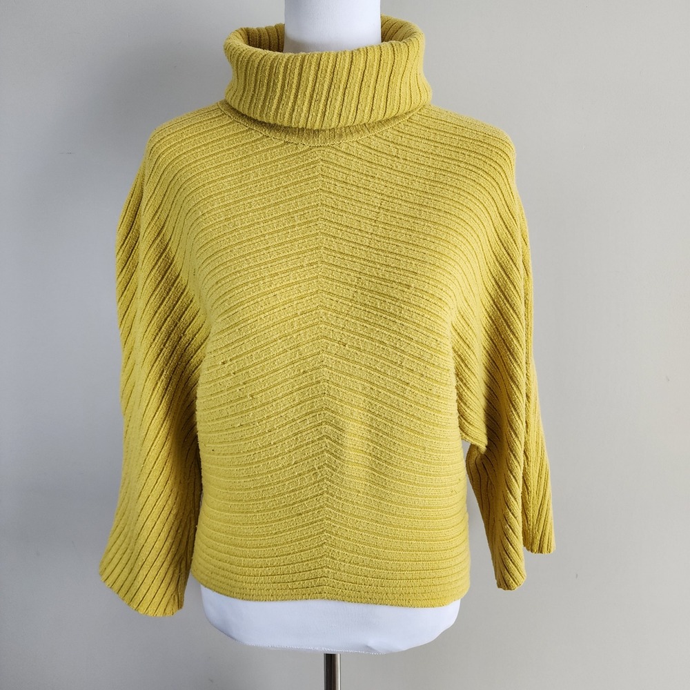 Moth Anthropologie Turtleneck Sweater Womens Small Yellow Ribbed Knit‎ Modern